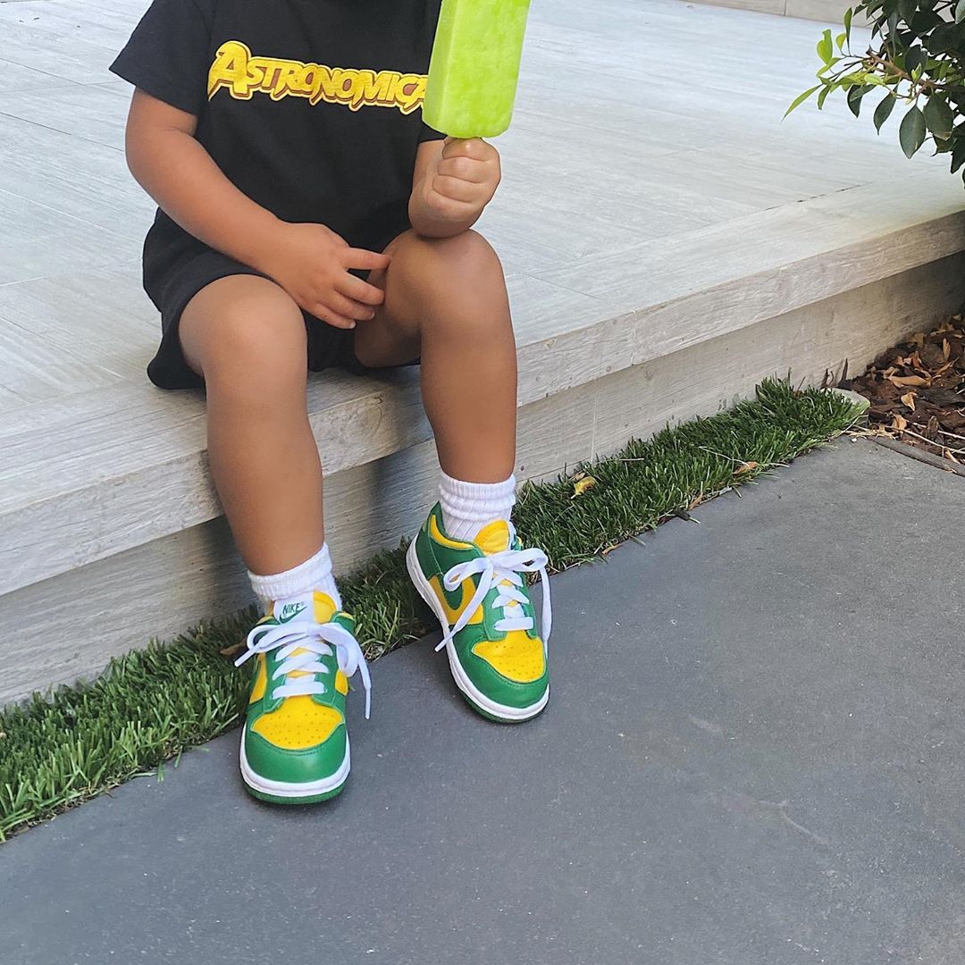 Це так мило: Кайлі Дженнер зачарувала стильним образом 2-річної доньки