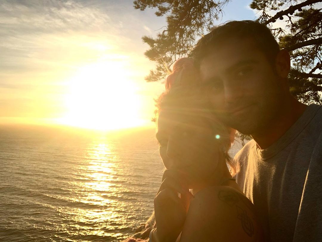 Красивая пара: Леди Гага с бойфрендом растрогала сеть новым романтичным фото