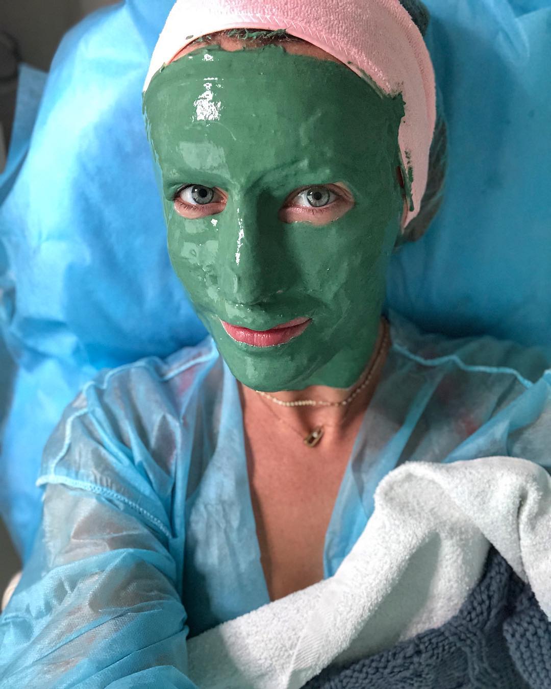 "Царевна-лягушка": Леся Никитюк поразила фанов неожиданным видом