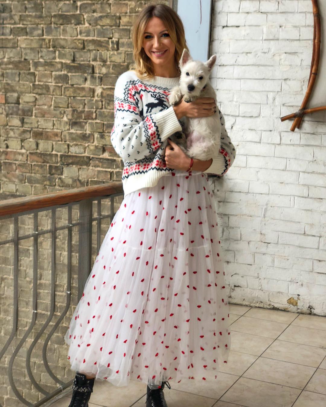 Леся Никитюк очаровала фанов "мимимишным" фото с собачкой