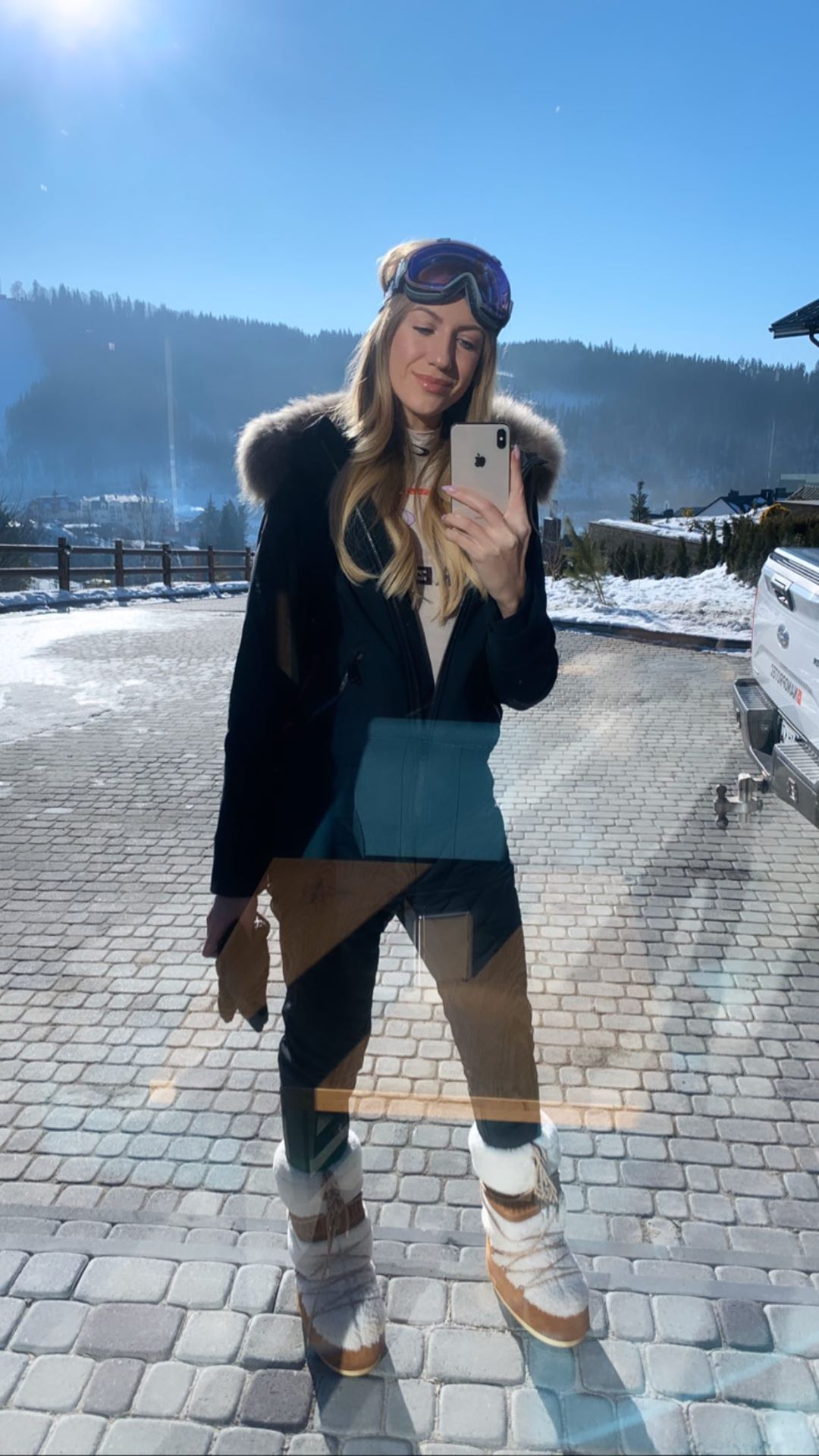 Стильная лыжница: Леся Никитюк похвасталась активным отдыхом в Украине