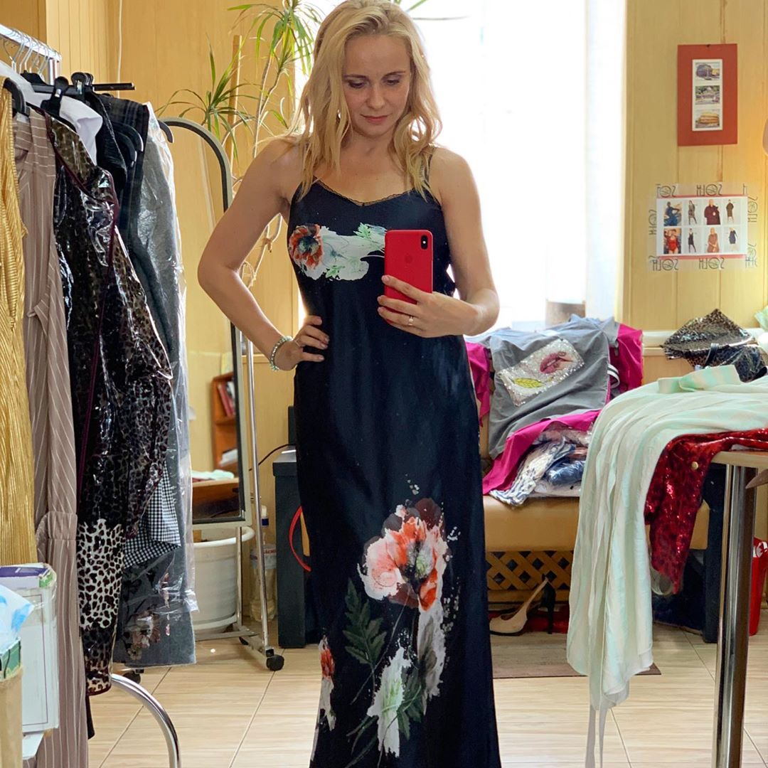 Королева города: Лилия Ребрик заворожила серией стильных образов в Харькове