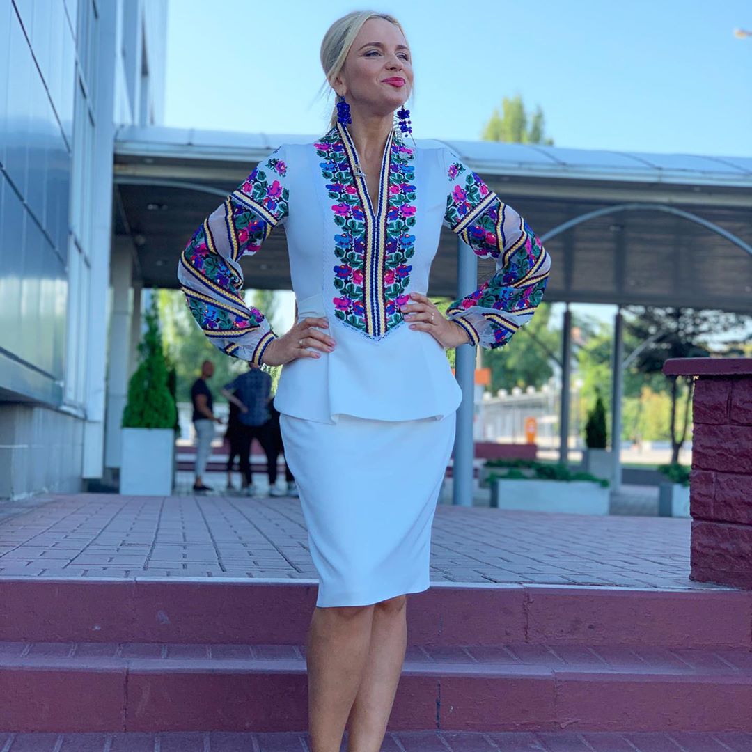 &quot;Произведение искусства&quot;: Лилия Ребрик очаровала красотой в изысканной вышиванке