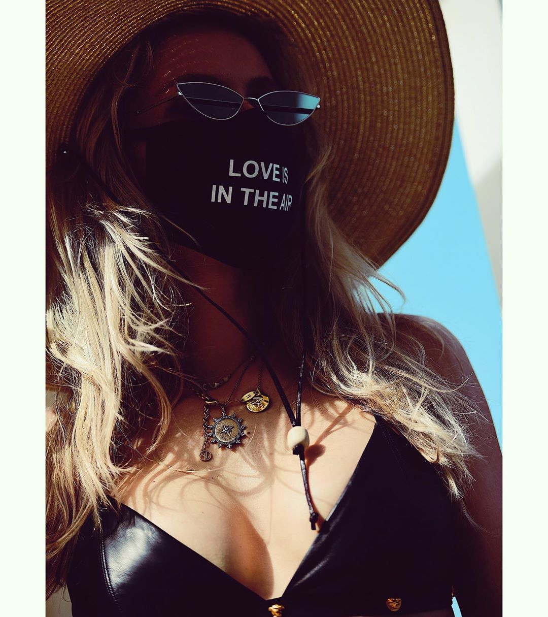 Светлана Ореховна: Лобода похвасталась упругими ягодицами на видео