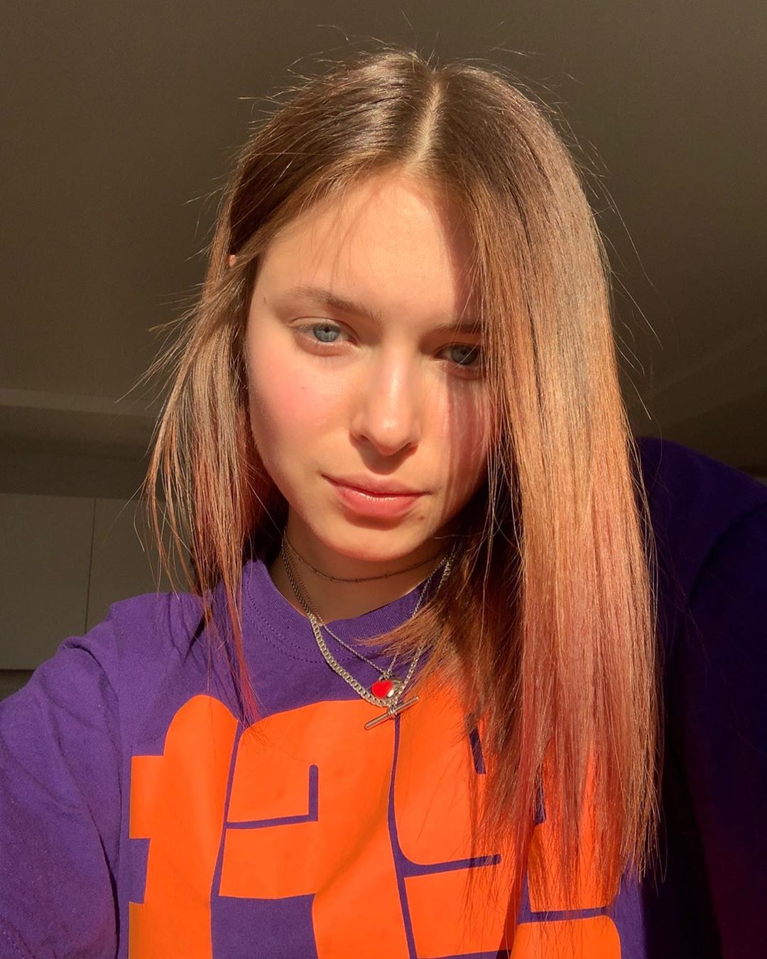 Вся в маму: 17-річна дочка Олени Кравець підкорила квітучою красою