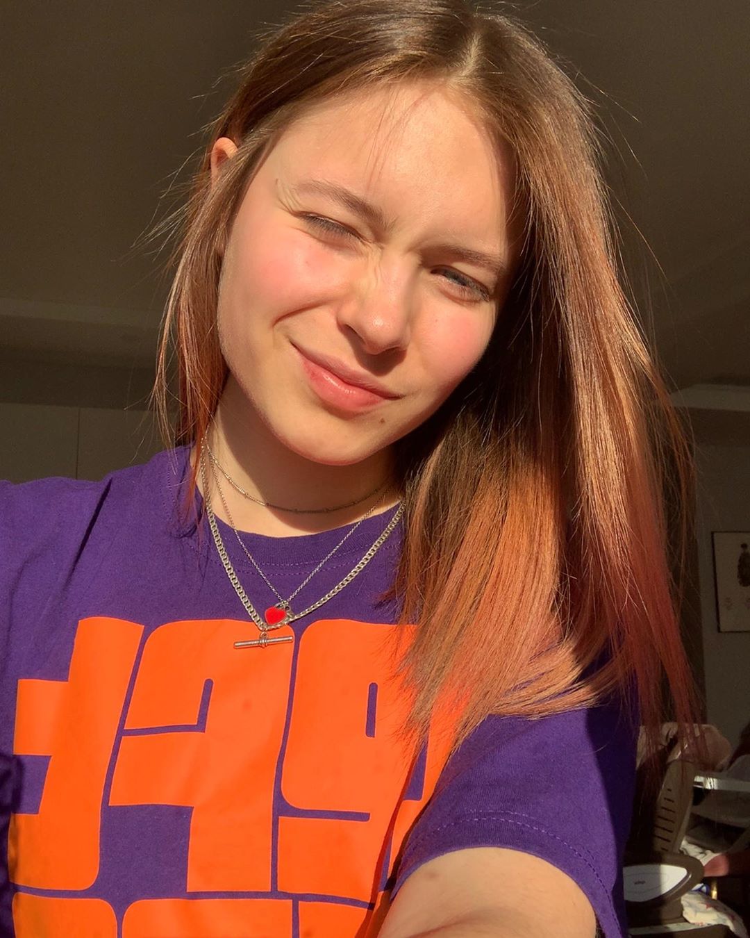 Вся в маму: 17-річна дочка Олени Кравець підкорила квітучою красою