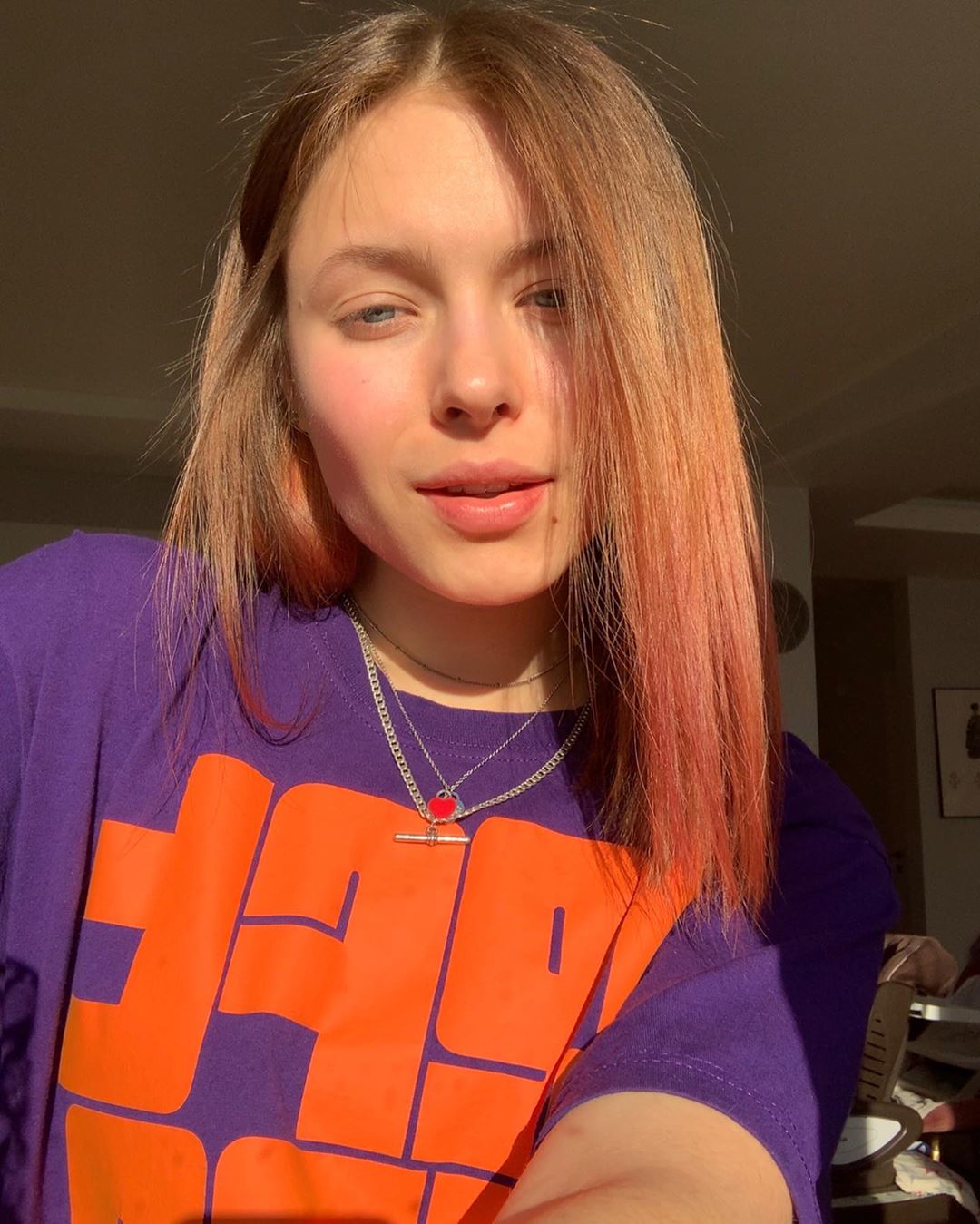 Вся в маму: 17-річна дочка Олени Кравець підкорила квітучою красою