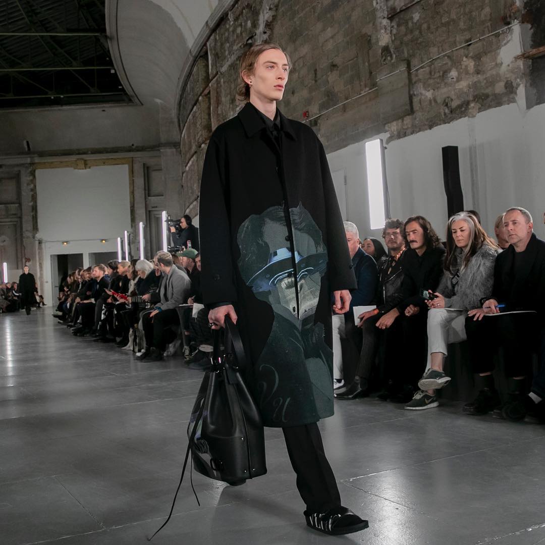 Тиждень чоловічої моди в Парижі: світові кутюр'є влаштували на подіумі &quot;об'ємний хаос&quot; (фото)