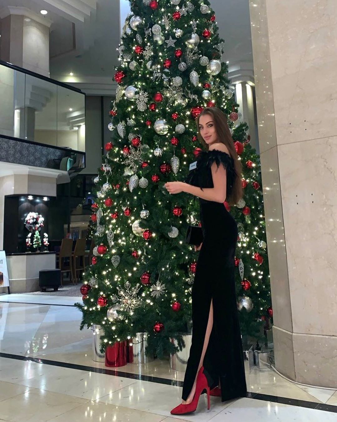 &quot;Богиня Украины и всего мира&quot;: Маргарита Паша очаровала образом в облегающем вечернем платье