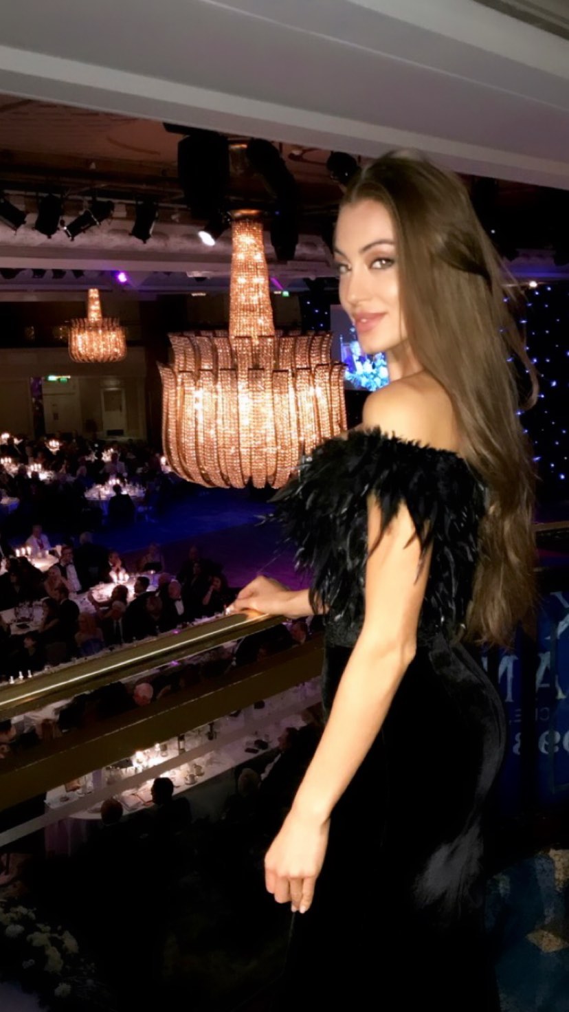 &quot;Богиня Украины и всего мира&quot;: Маргарита Паша очаровала образом в облегающем вечернем платье