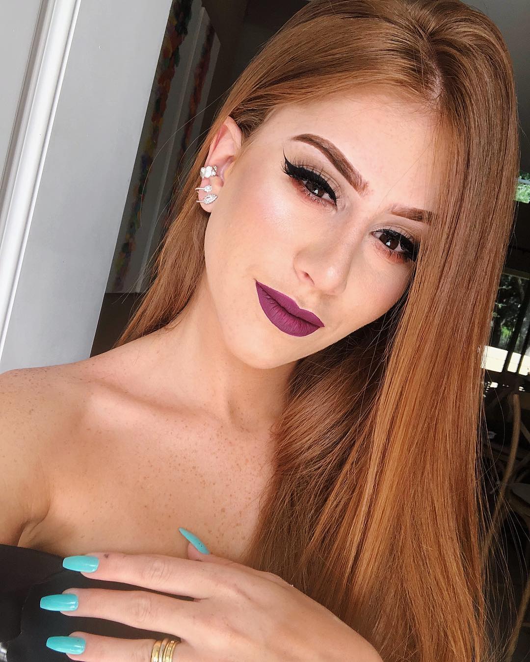 Як за допомогою макіяжу позбавитися від ластовиння: поради топ-блогера