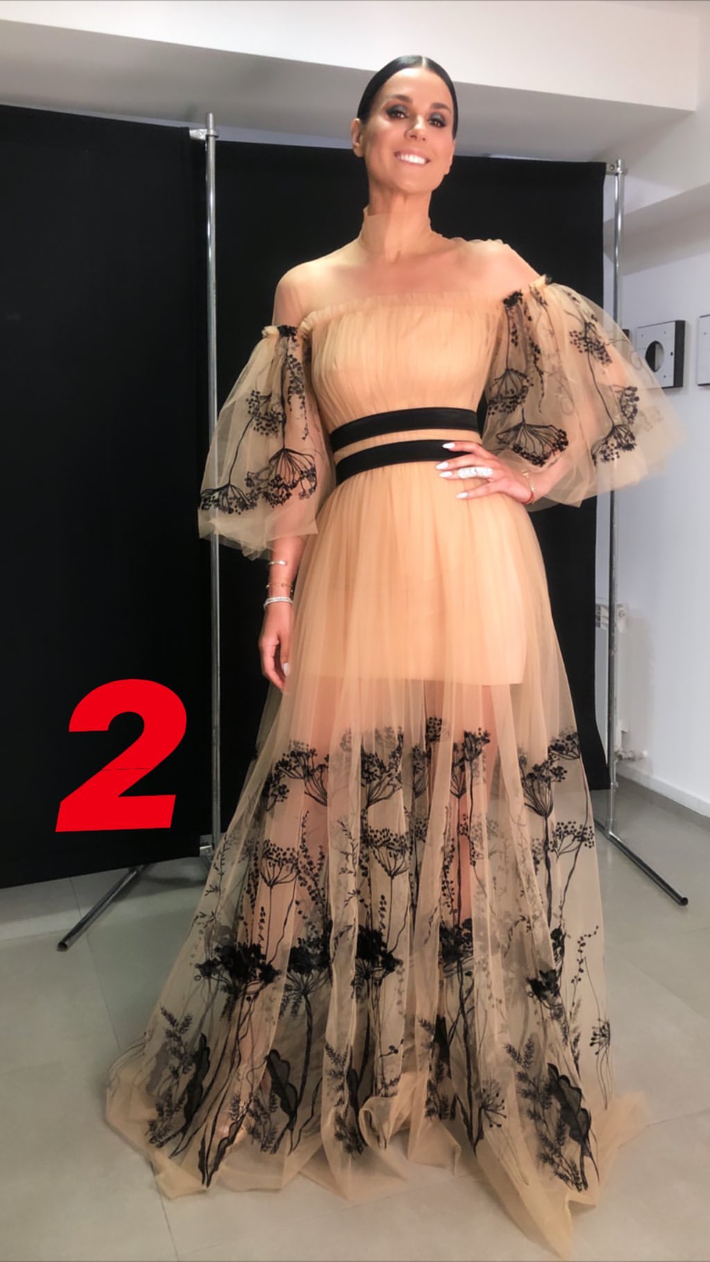 Идеальный вкус: Маша Ефросинина очаровала изысканным прозрачным нарядом