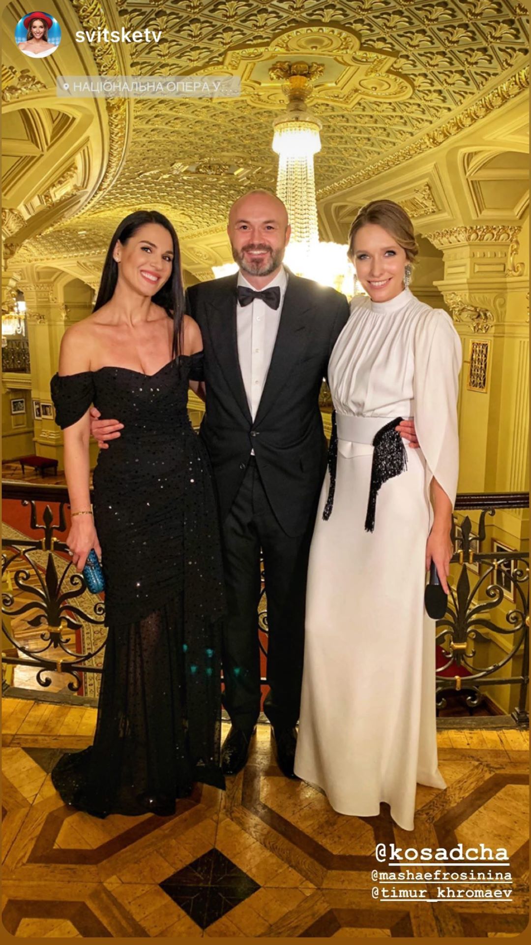 Мужчины завидуют: Горбунов неожиданно засветился в компании двух очаровательных спутниц