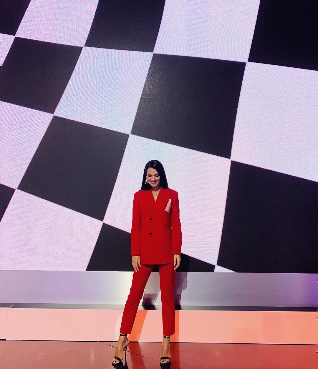 &quot;Идеальна!&quot;: Оля Полякова восхитилась ярким образом Маши Ефросининой