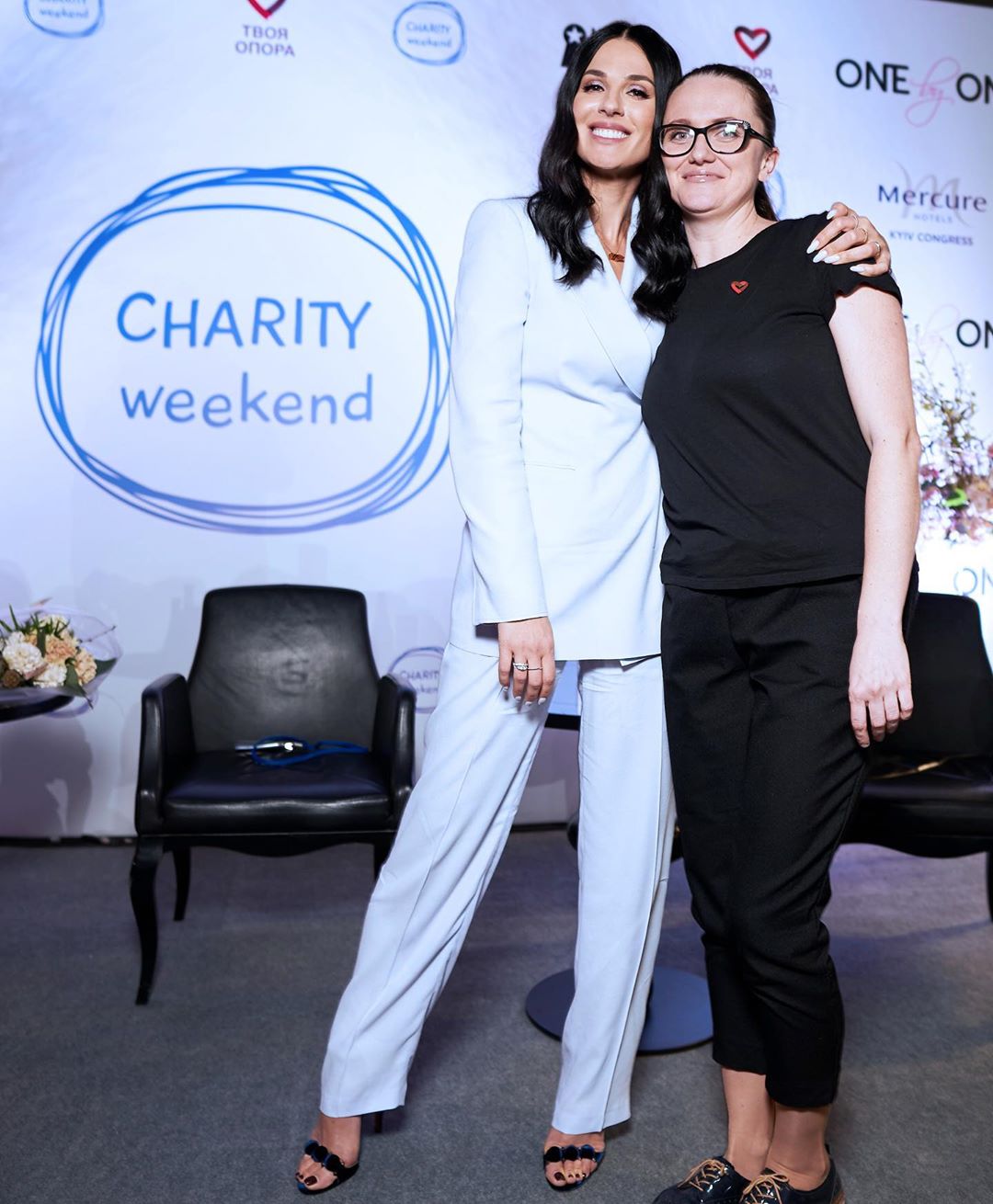 Маша Єфросиніна вразила стрункими ніжками і витонченою фігурою в ефектному вбранні