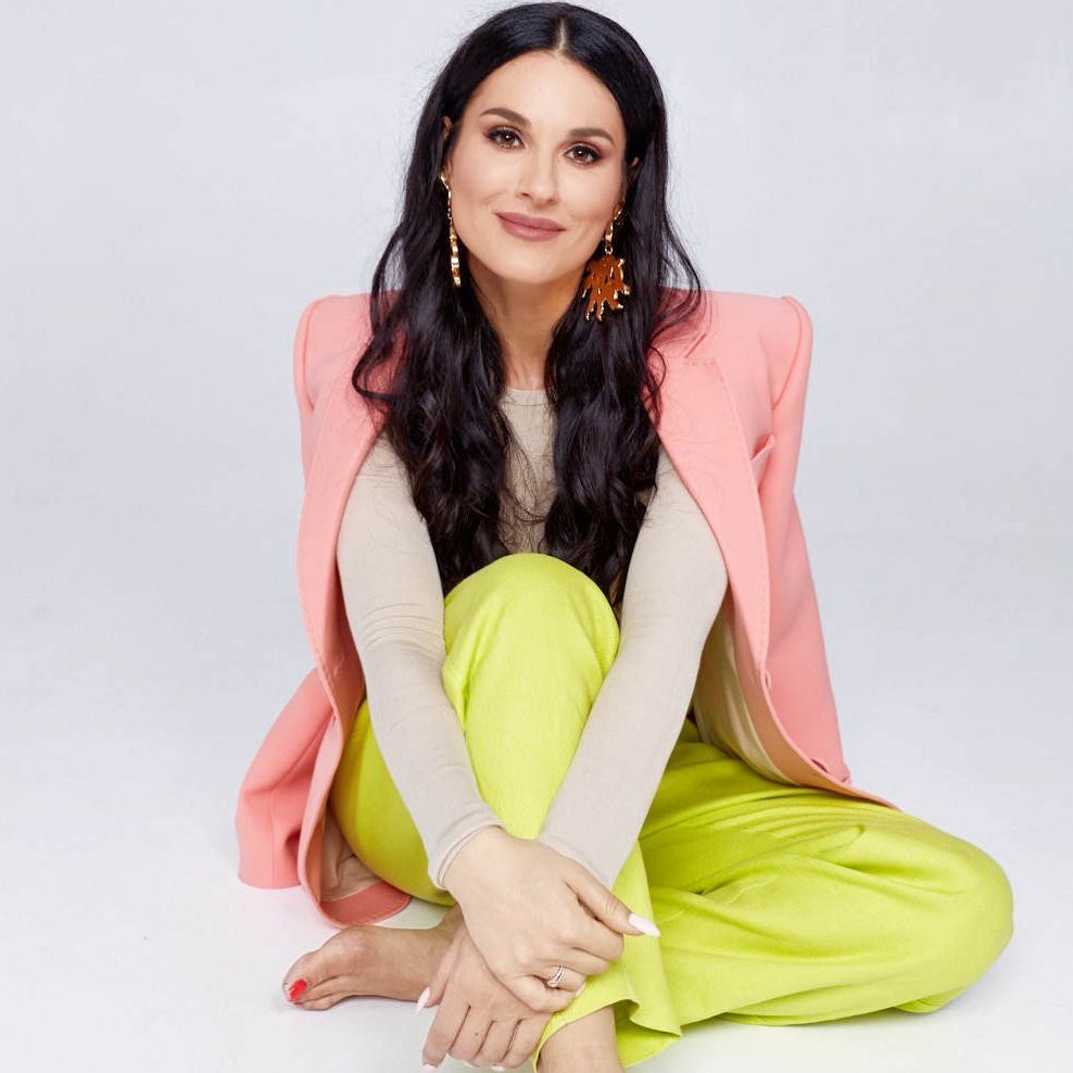 Я — шмоточница: Маша Ефросинина призналась в своей зависимости