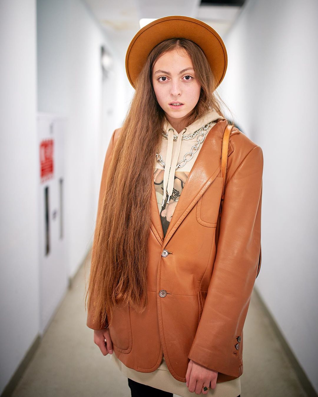 "Ах, хороша": дочь Оли Поляковой восхитила стильным осенним образом