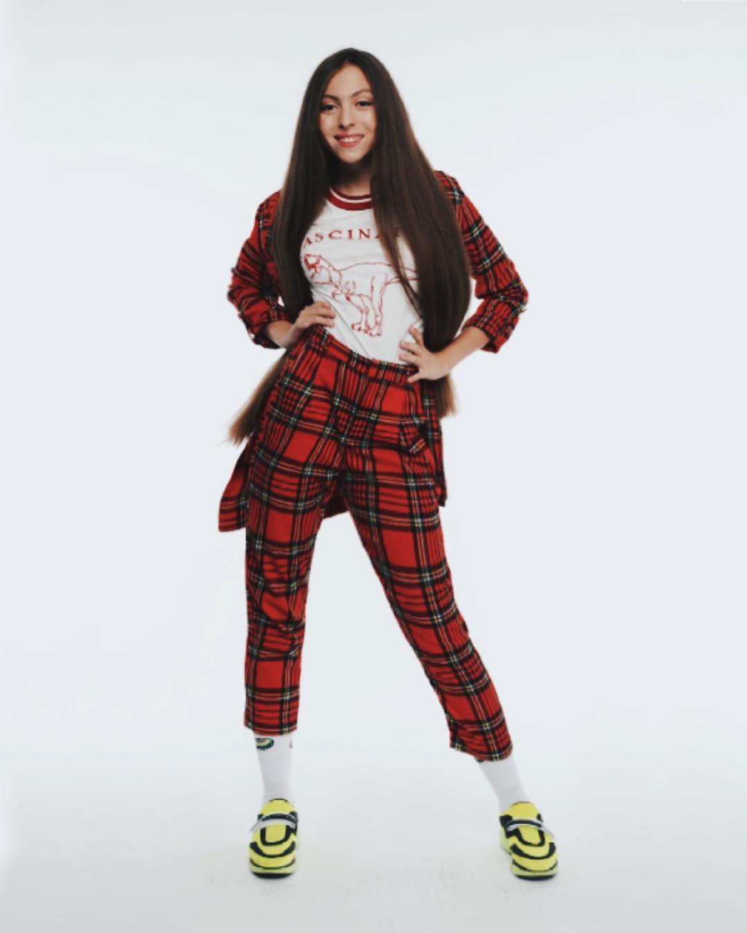 Через пару часов 14: дочь Оли Поляковой восхитила стильным образом