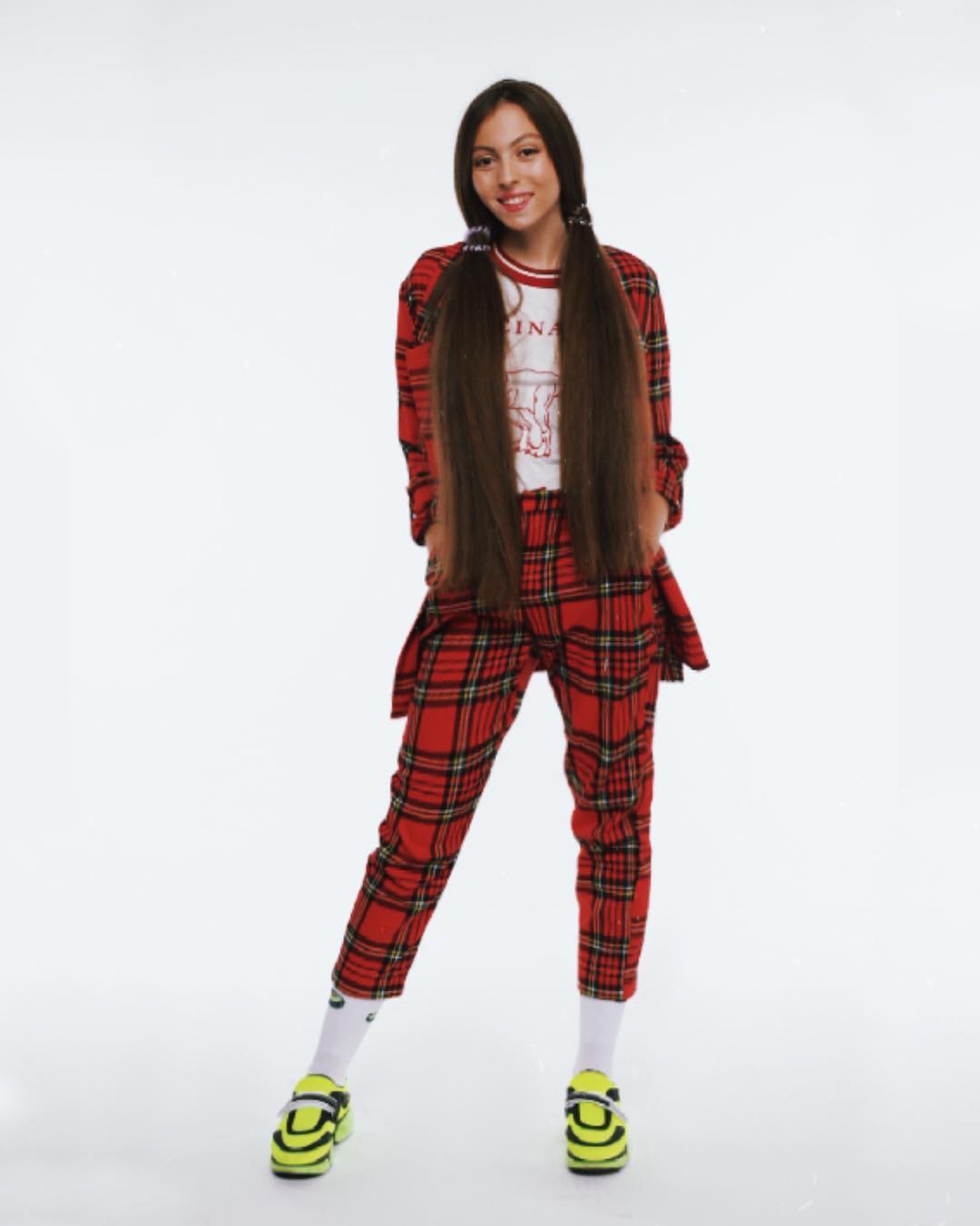 Через пару часов 14: дочь Оли Поляковой восхитила стильным образом