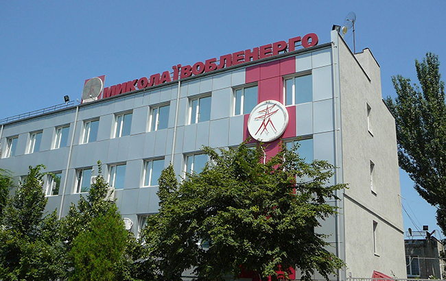 В Миколаєві мешканці перекрили дорогу через відключення світла в гуртожитках