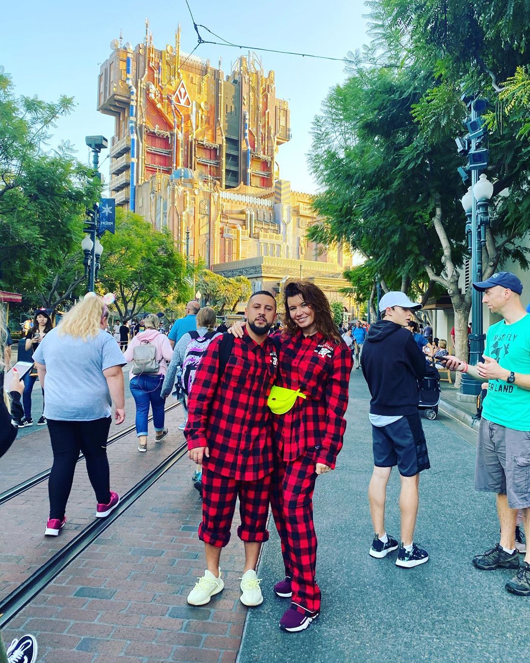 Сім'я на стилі: MONATIK зводив дружину в &quot;найщасливіше місце на землі&quot;