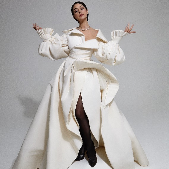 Оце поворот: Моніка Беллуччі повторила &quot;весільний&quot; образ Тіни Кароль