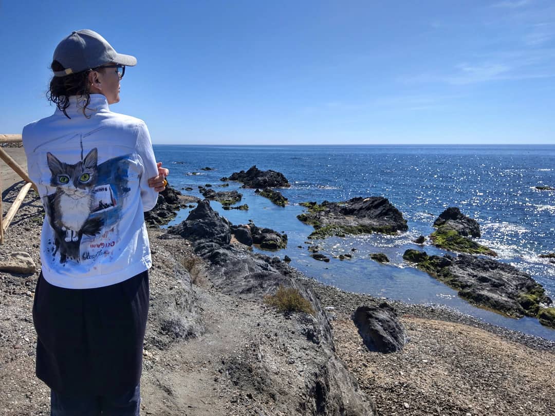 Травести-дива Монро похвасталась впечатляющей растяжкой в Испании