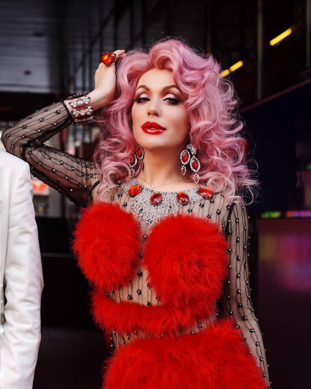 Травесті-діва Монро розкрила свої секрети краси і стрункості