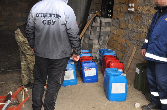 В Николаевской области СБУ разоблачила хищение топлива из воинской части