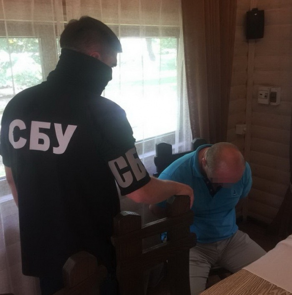 В Днепропетровской области разоблачили на взятке чиновника ГСЧС