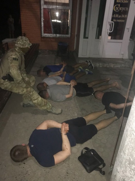 В Сумской области СБУ задержала банду вымогателей