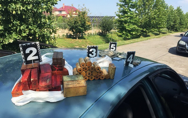 У Закарпатській області СБУ затримала військових на реалізації вибухівки