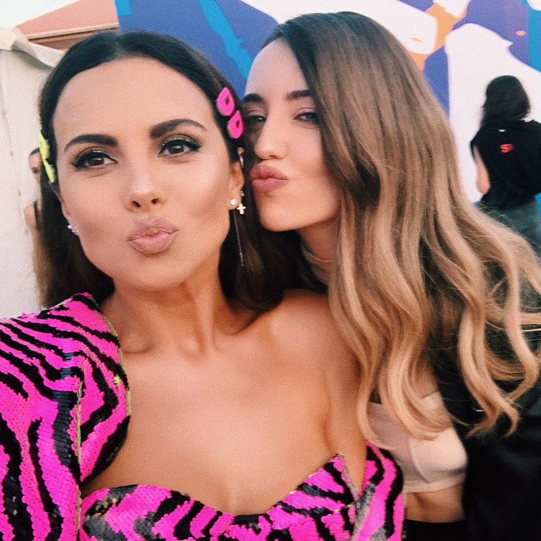 "Встретила бывшую": Дорофеева и Каменских зажгли в Баку в ярких нарядах