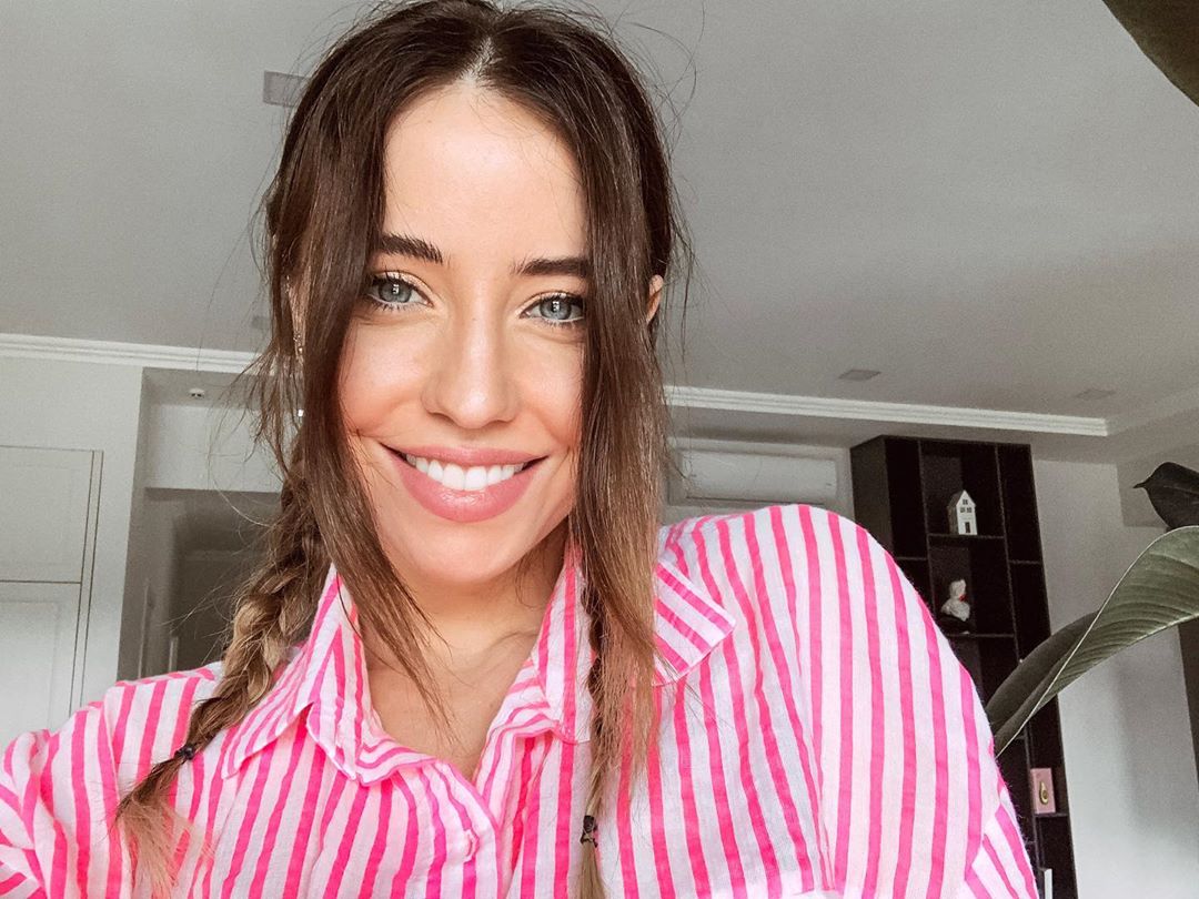 Буду посміхатися ще сильніше: Надя Дорофєєва надихнула сильною промовою про пандемію