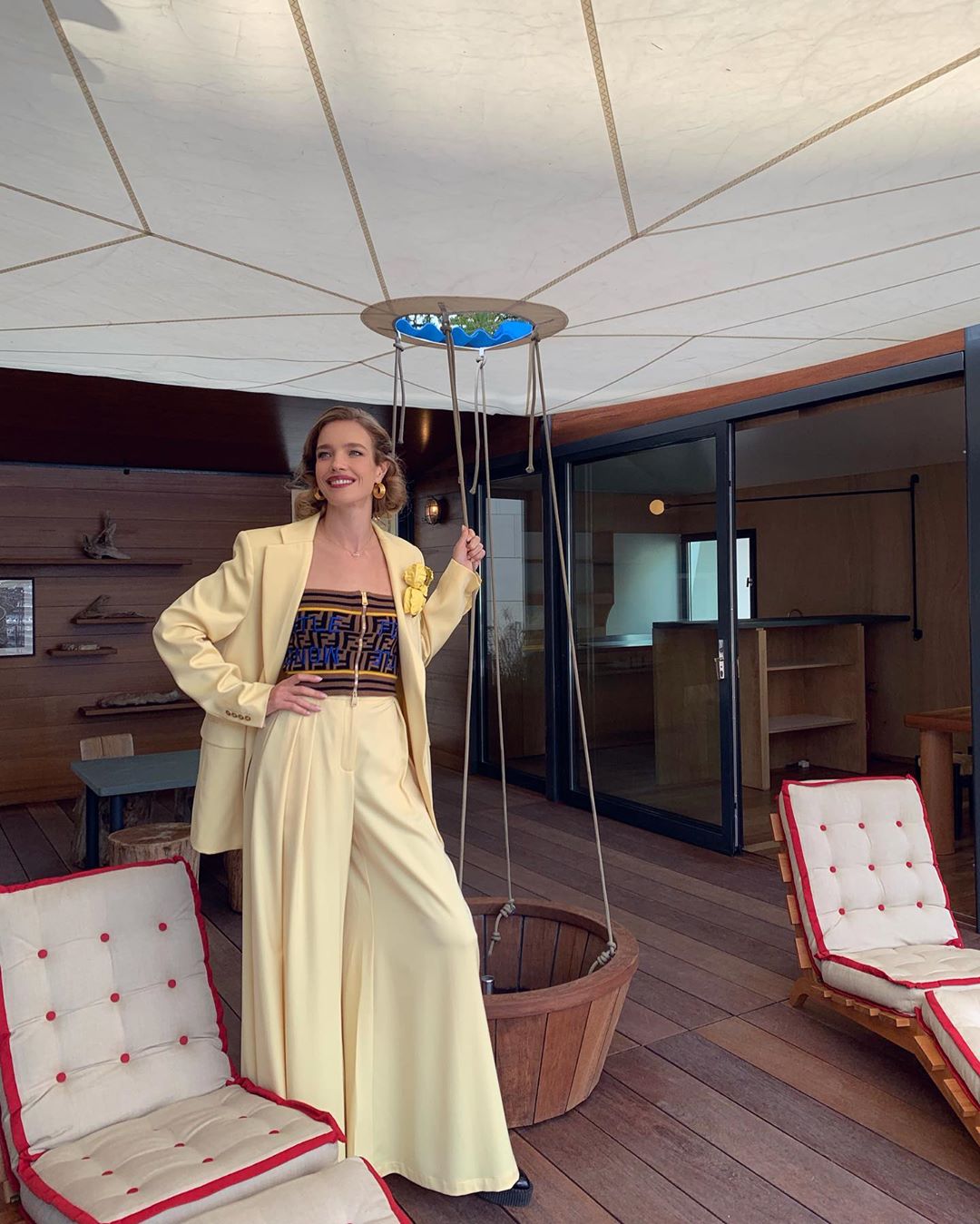 Уроки стилю: Наталія Водянова демонструє найбільш вигідні поєднання речей