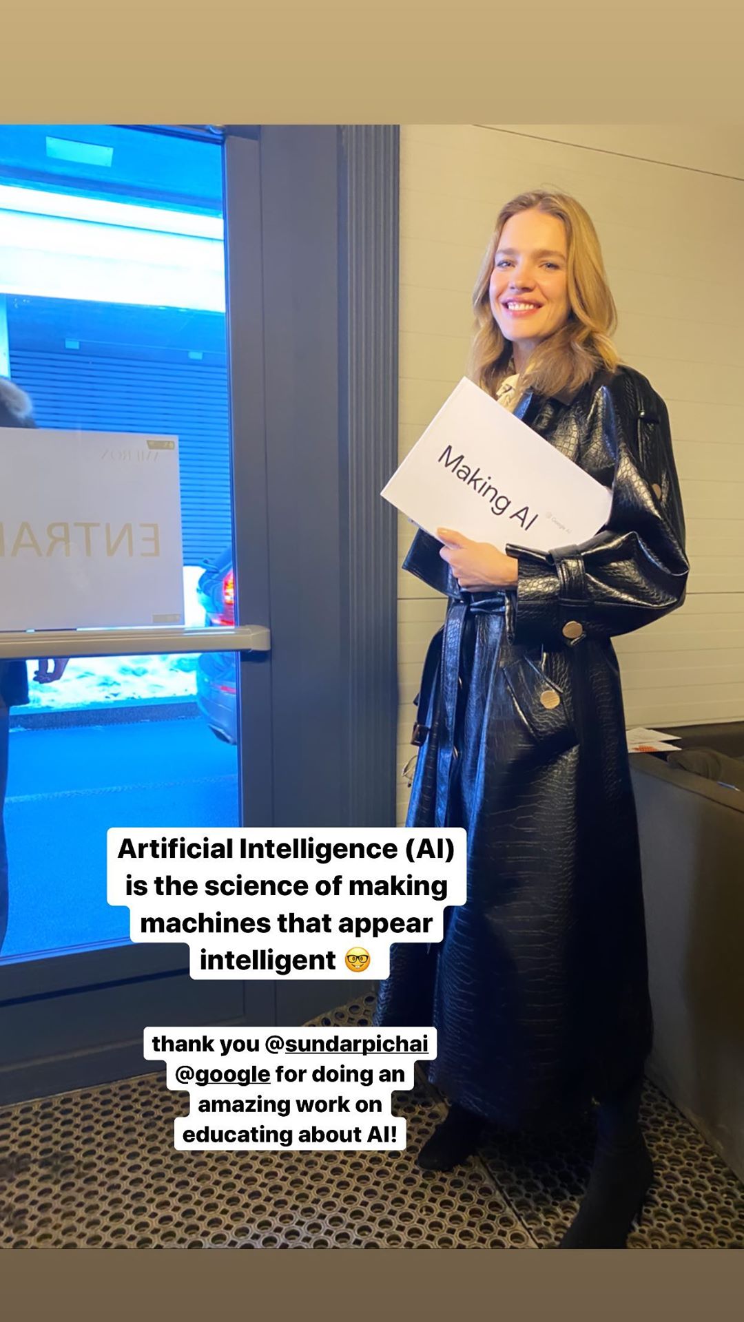 Міні і ботфорти на шпильках: Наталія Водянова блиснула стрункими ногами на форумі в Давосі