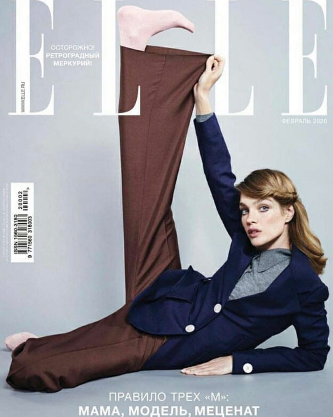 У стилі ретро: Наталія Водянова блищить в незвичайній зйомці для відомого глянцю