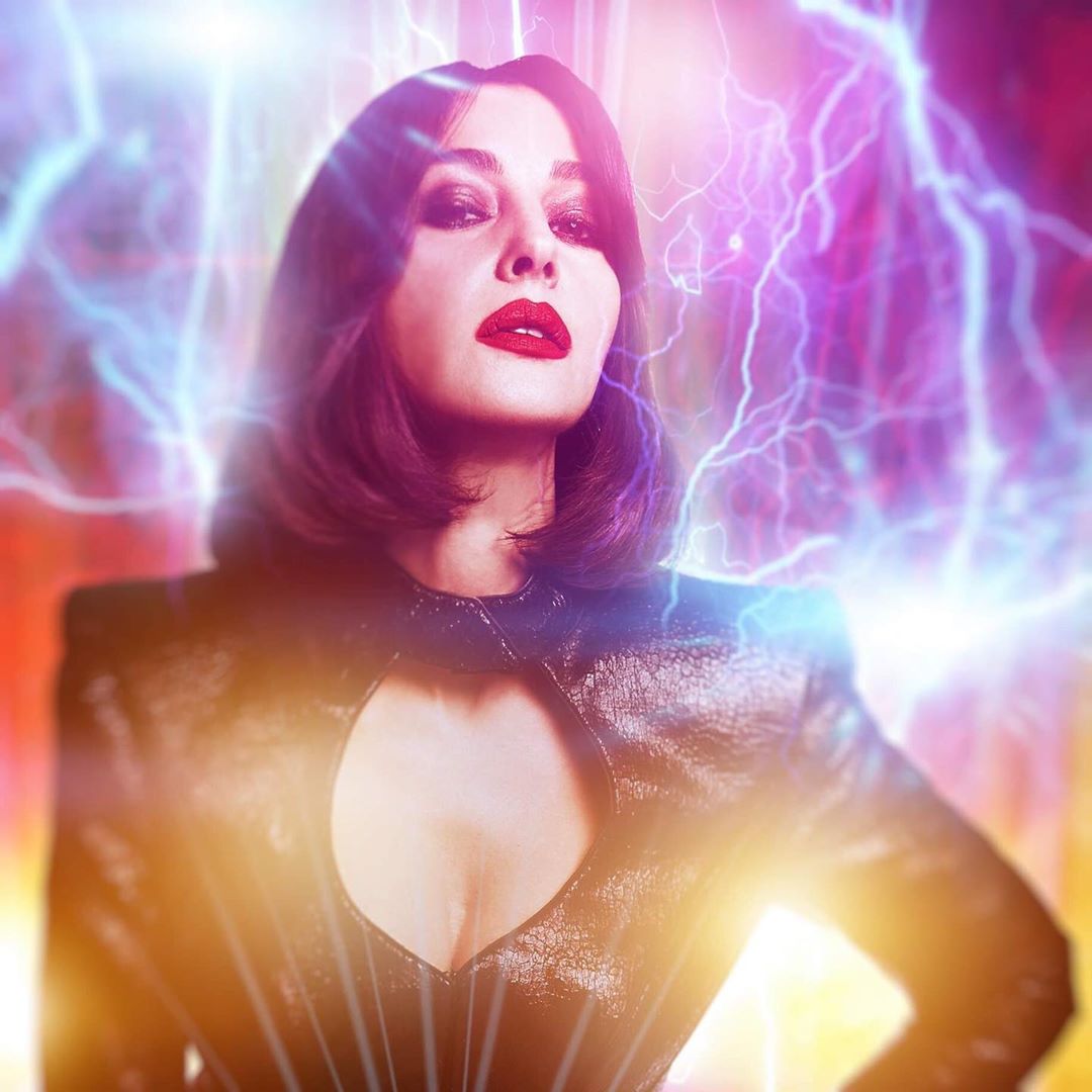 Здрастуй, свобода! 54-річна Моніка Беллуччі блищить в шкіряному вбранні і з яскравим макіяжем