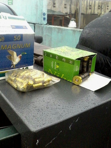 Пограничники задержали украинца, пытавшегося ввезти из зоны АТО сейф с патронами