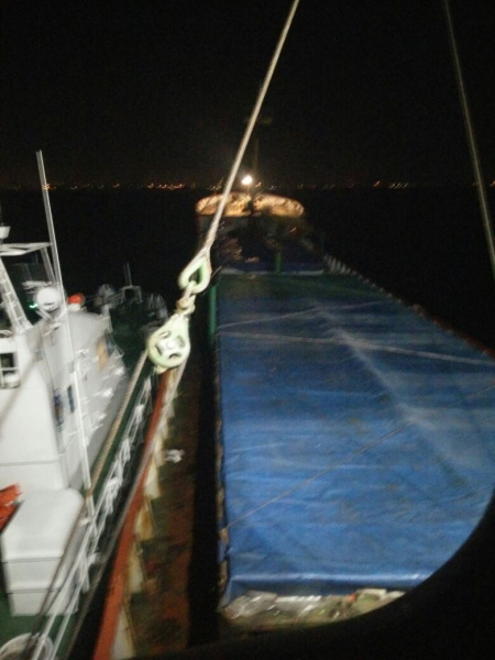 В Черном море задержано иностранное судно с более 1,7 тыс. ящиками сигарет