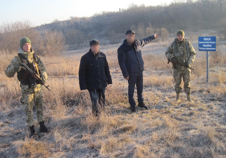 Прикордонники затримали двох азербайджанців на кордоні з Росією