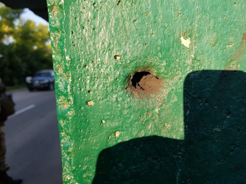 Бойовики обстріляли українських військових в районі КПВВ &quot;Новотроїцьке&quot;