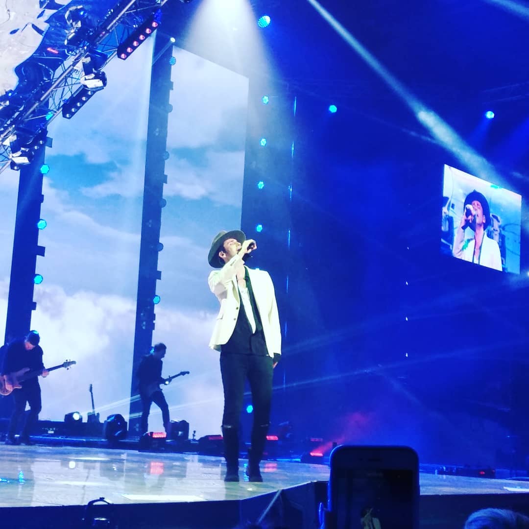 "Энергетика бешеная": украинцы в восторге от сольного концерта Dan Balan в Киеве