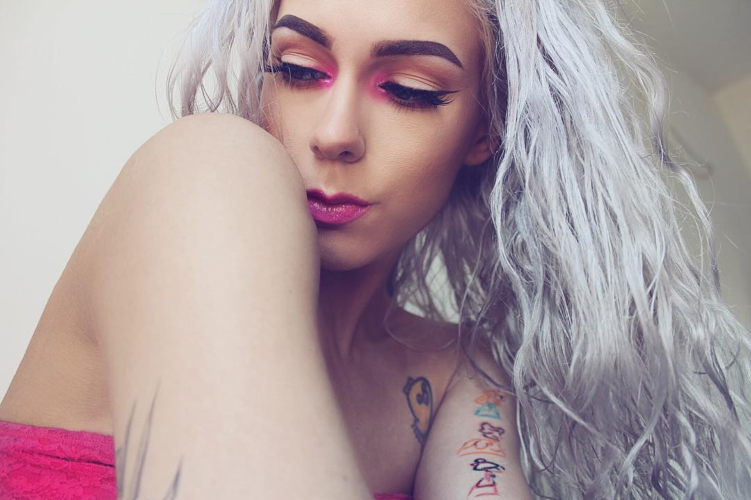 Ломкость и сильное выпадение волос: в чем может быть причина