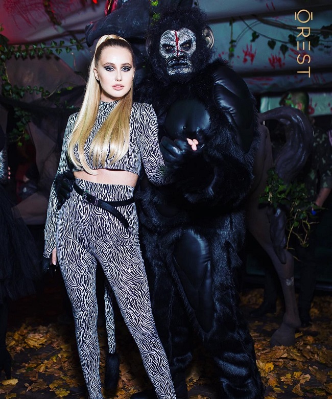 &quot;Класна сімейна фотографія&quot;: Микола Тищенко з дружиною показали костюми для Геловіна