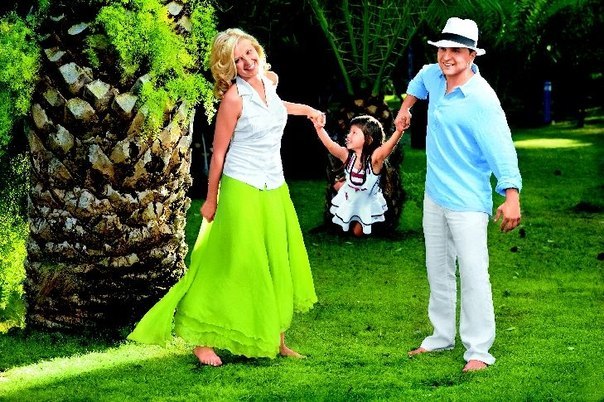 Зеленський, Кошовий, Бекхем: зіркові татусі, які просто обожнюють своїх дочок