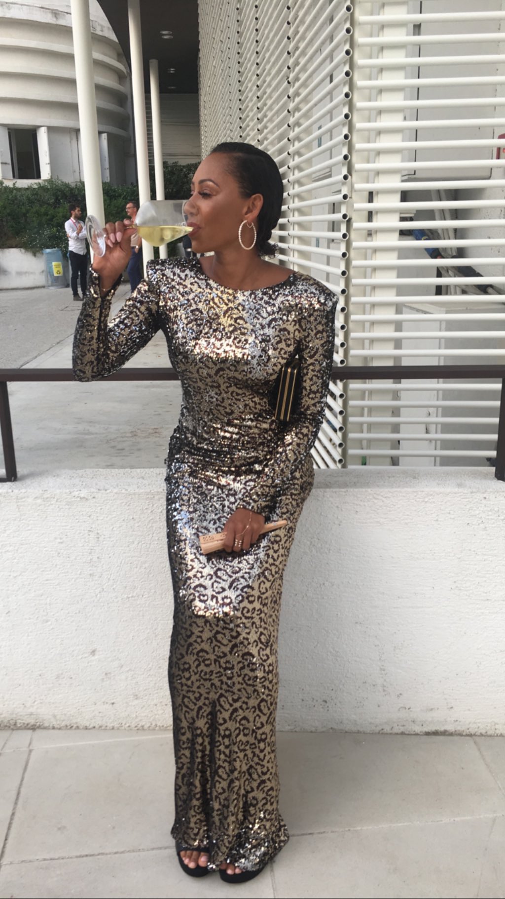 Барбара Палвін, Кендіс Свейнпол, Ізабелі Фонтана та інші: кращі образи з відкриття Венеціанського фестивалю