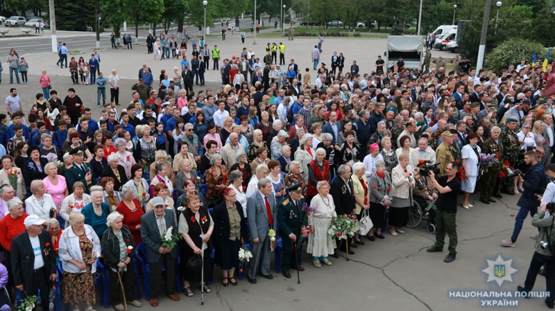 У Донецькій області оштрафували мітингувальників за георгіївські стрічки на 9 травня