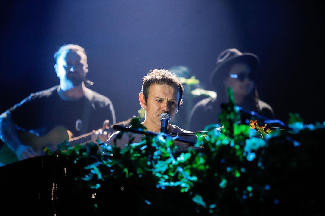 Сильно, мощно, впечатляет: Вакарчук и alyona alyona спели о детях войны