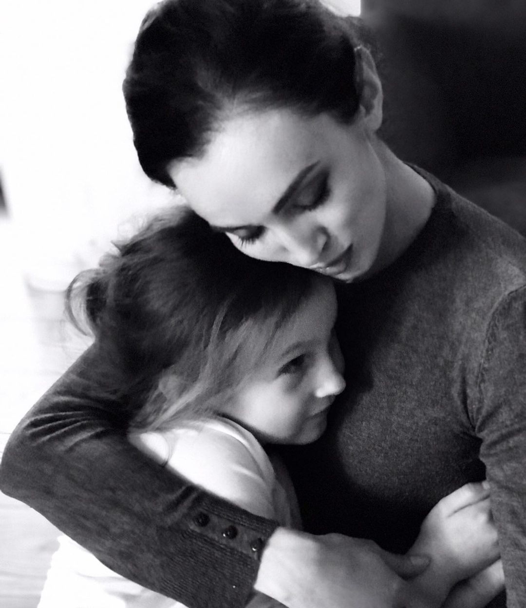 Бывшая жена Остапчука ответила на его обвинения: терроризирует ради пиара (фото)